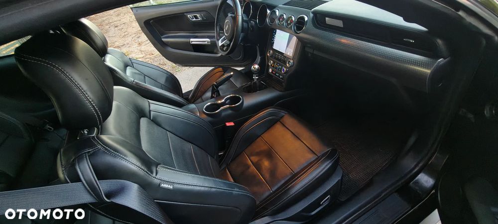 Ford Mustang - 14
