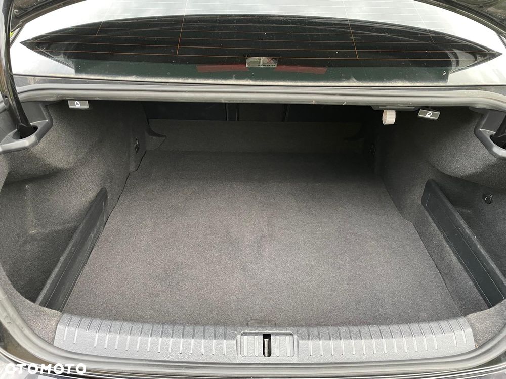 Volkswagen Passat 1.4 TSI ACT (BlueMotion Technology) Comfortline - 26