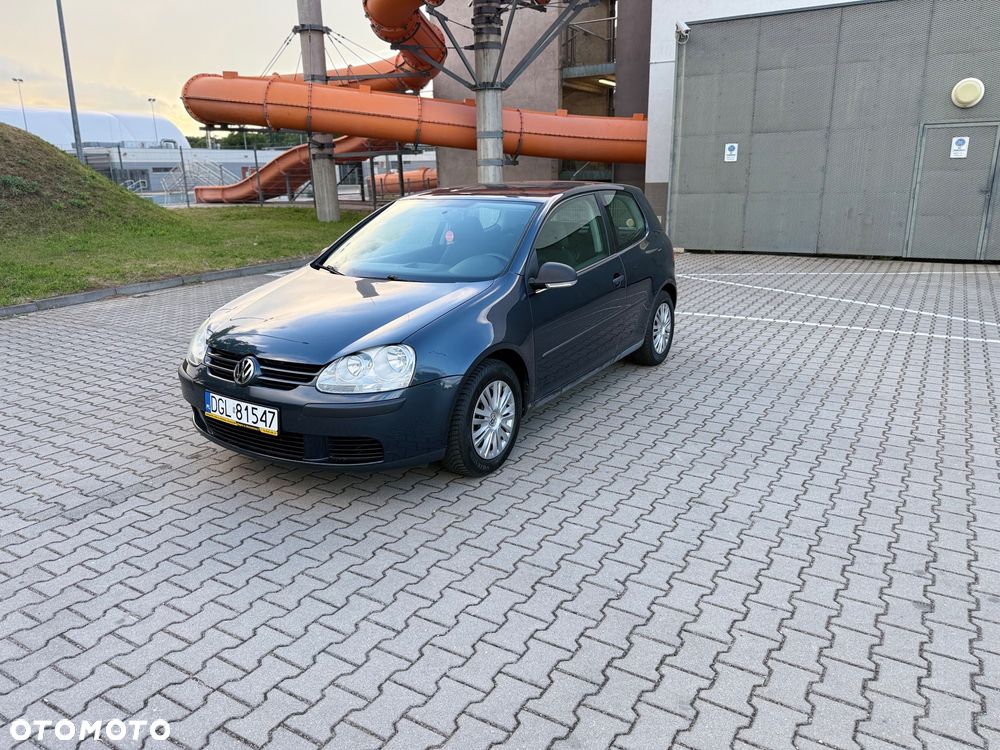 Volkswagen Golf - 5