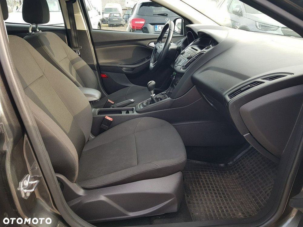 Ford Focus - 17
