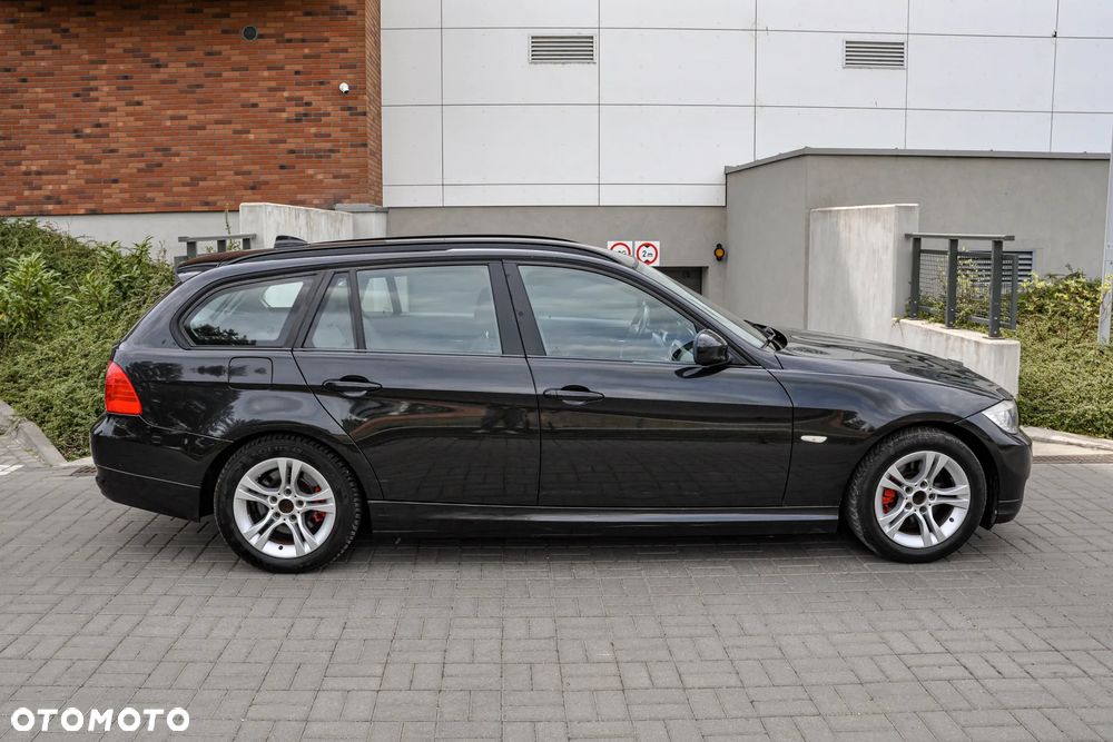 BMW Seria 3 320d - 5