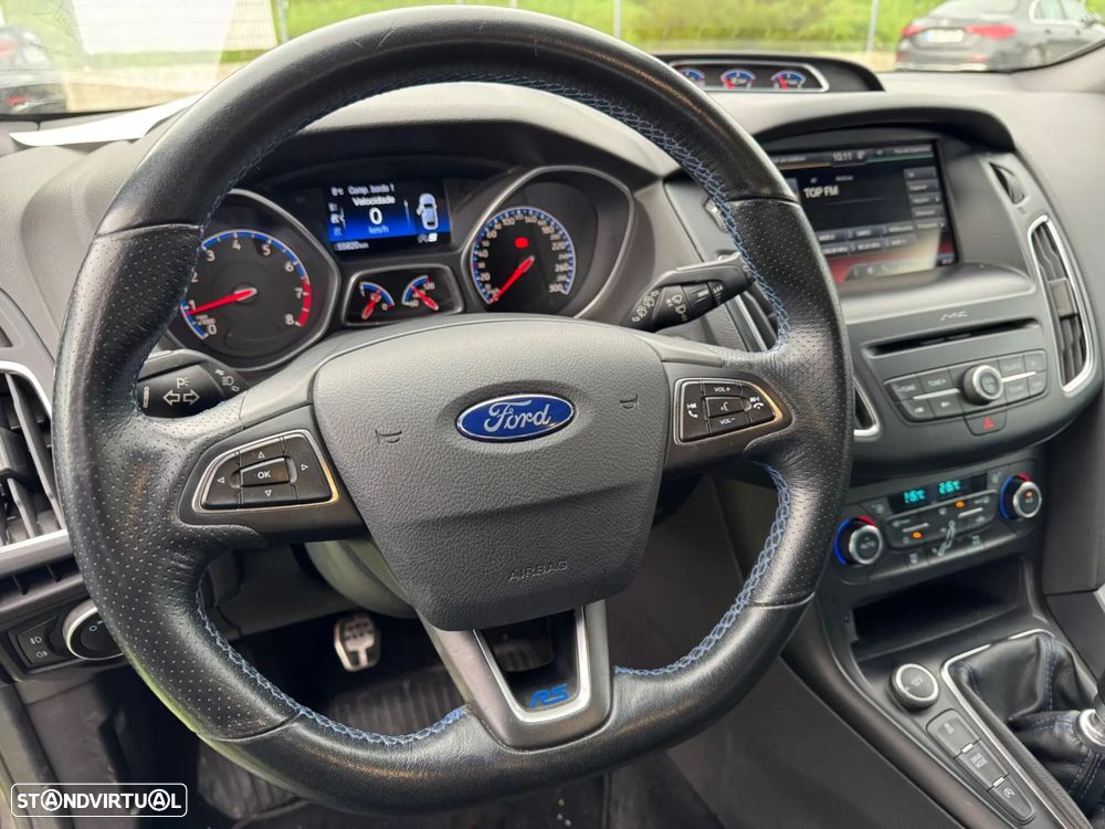 Ford Focus 2.3 EcoBoost RS Pack Performance - 29