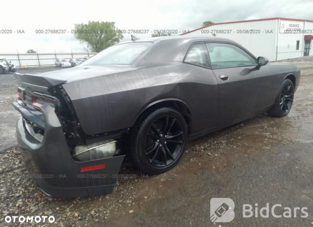 Dodge Challenger - 29