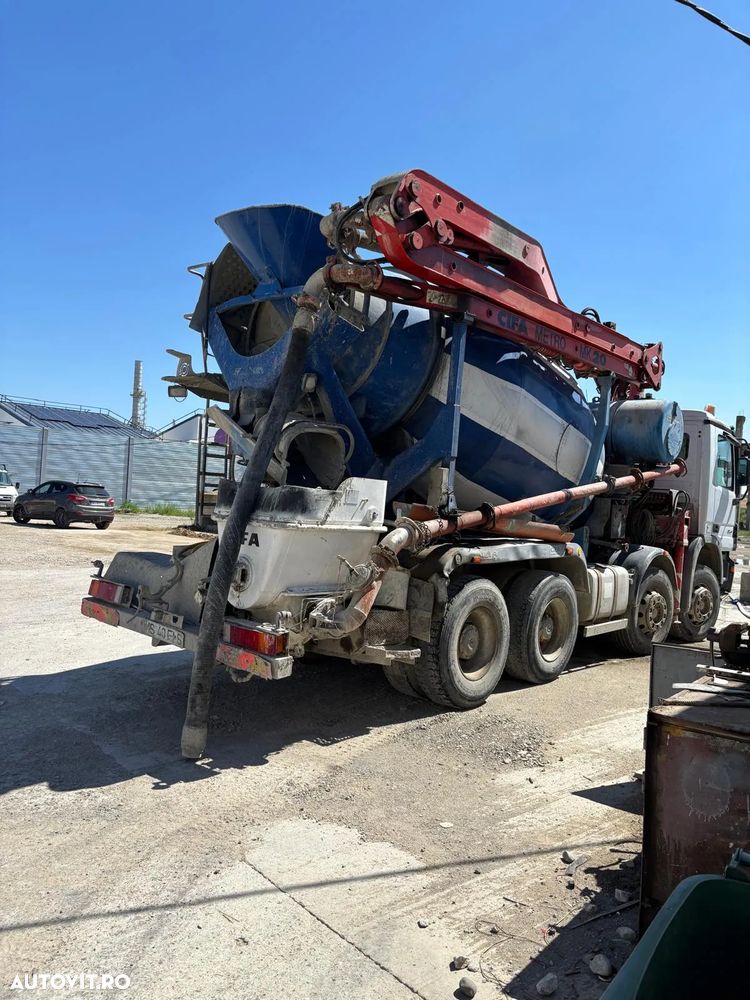 Mercedes-Benz ACTROS - 4