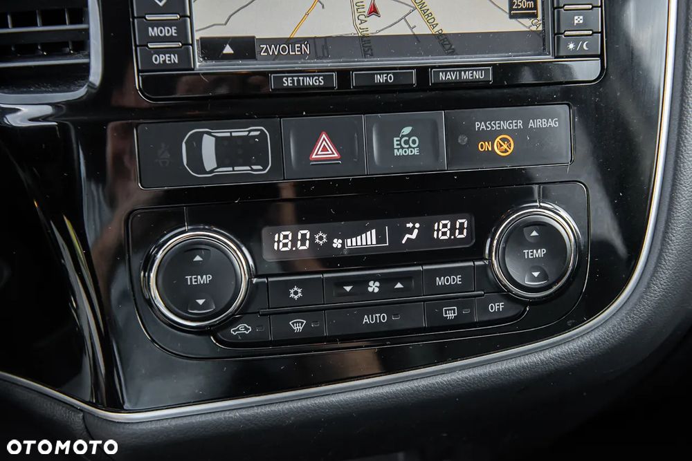 Mitsubishi Outlander 2.2 DI-D 4WD Diamant Edition - 22
