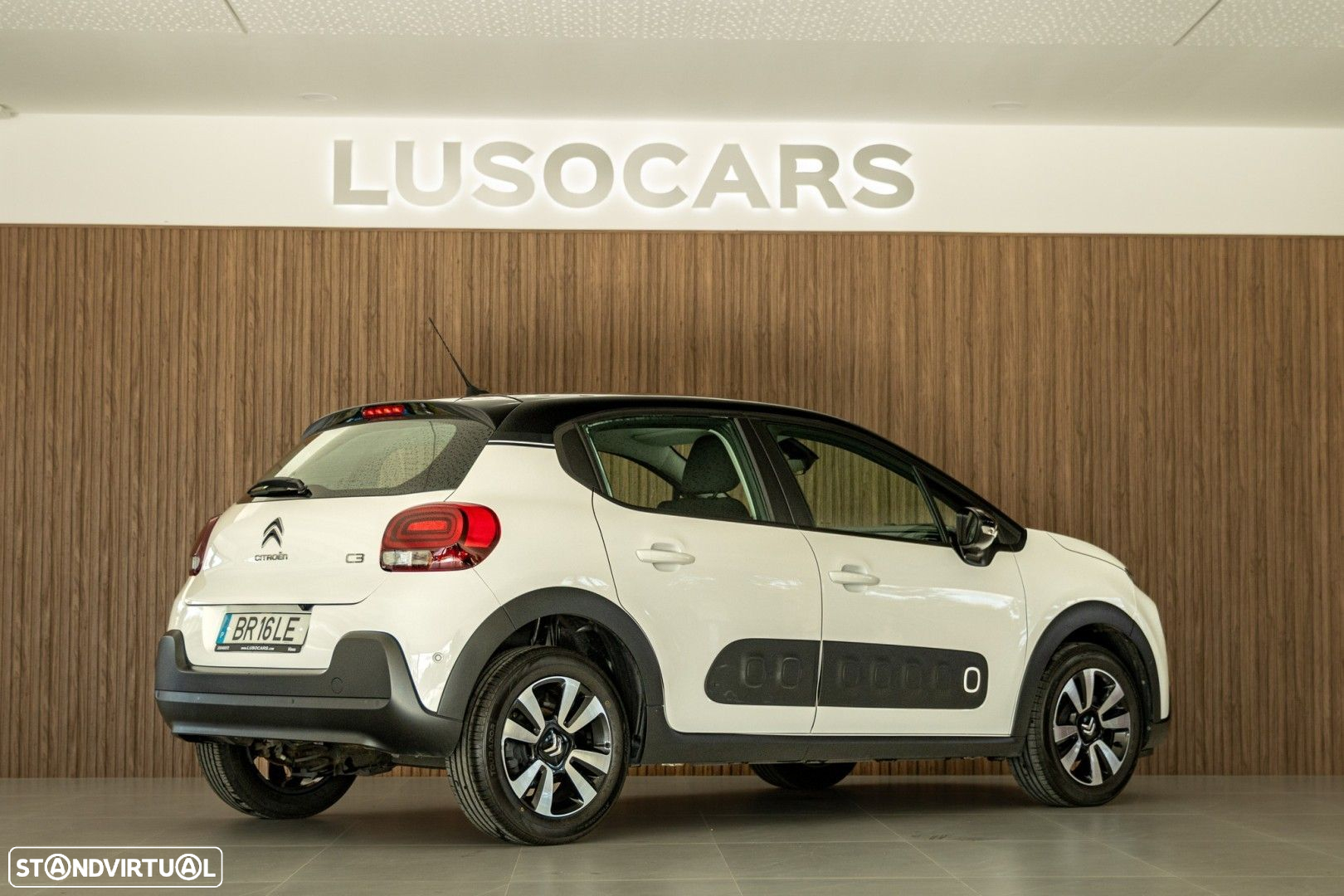 Citroën C3 1.2 PureTech Shine - 10