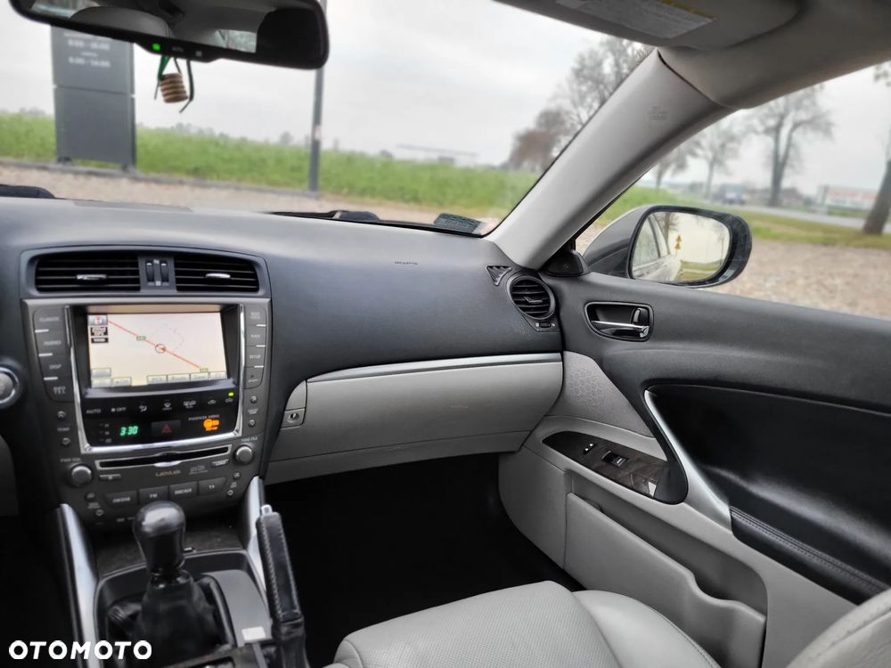 Lexus IS 200d Luxury Line - 9