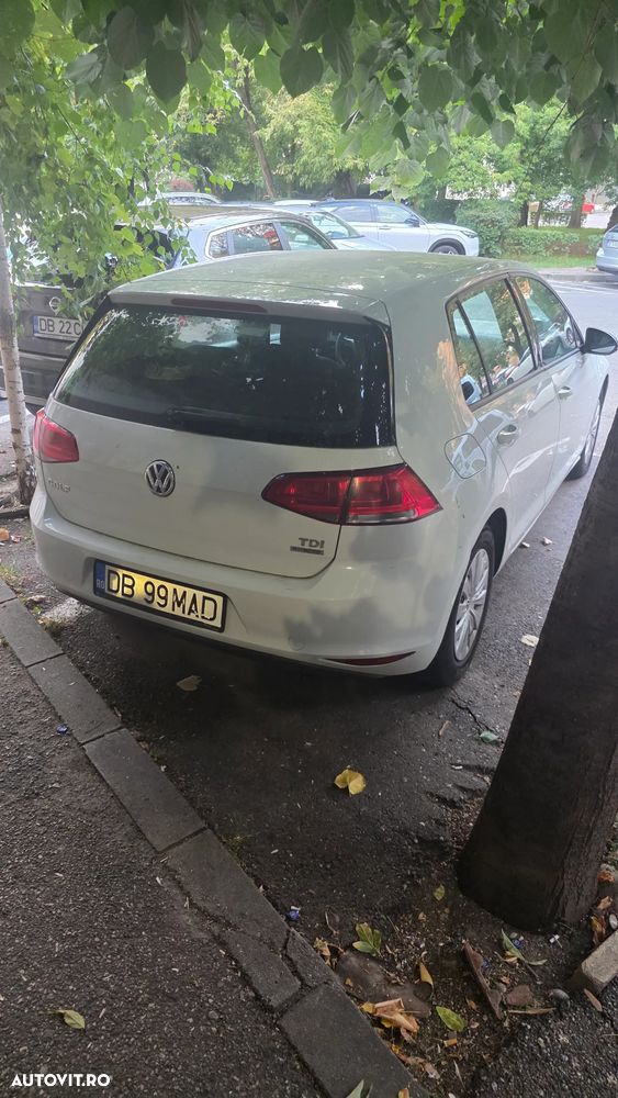 Volkswagen Golf 1.6 TDI DPF BMT Highline - 11