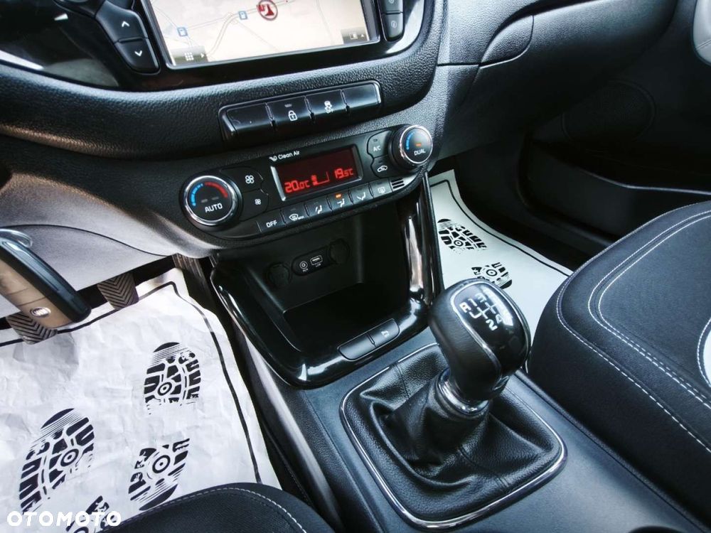 Kia Ceed - 11