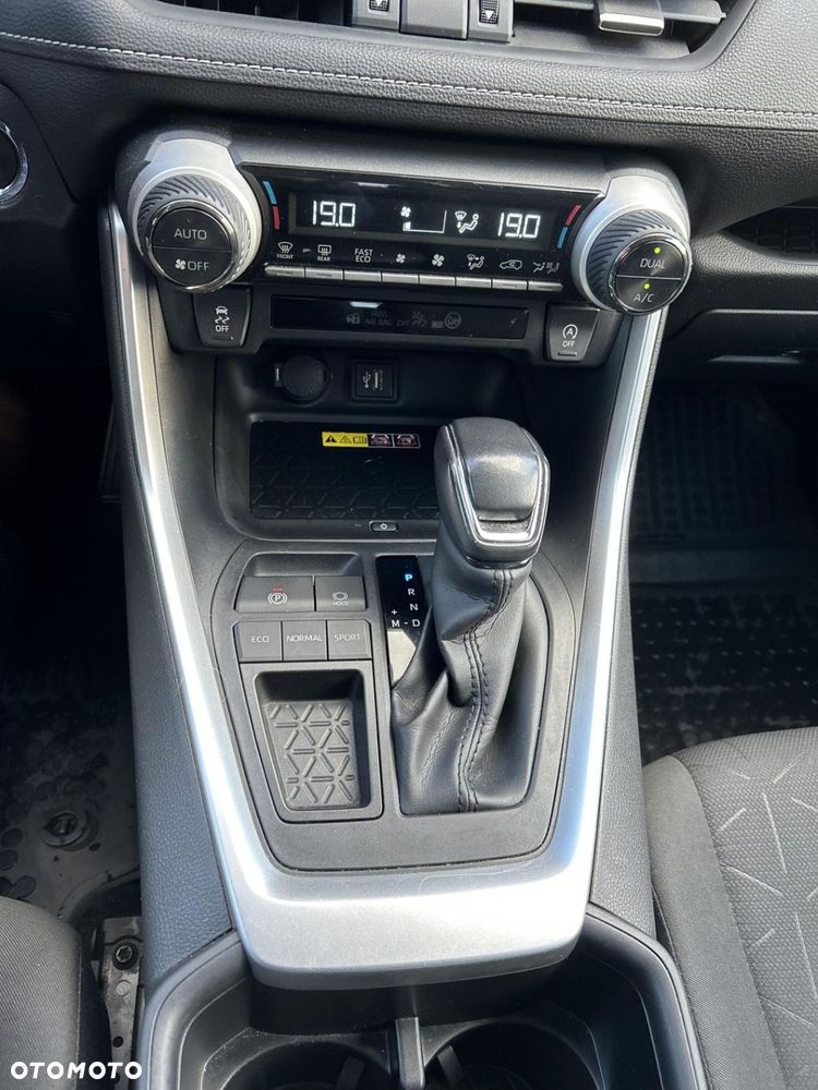 Toyota RAV4 2.0 Comfort 4x2 MS - 21