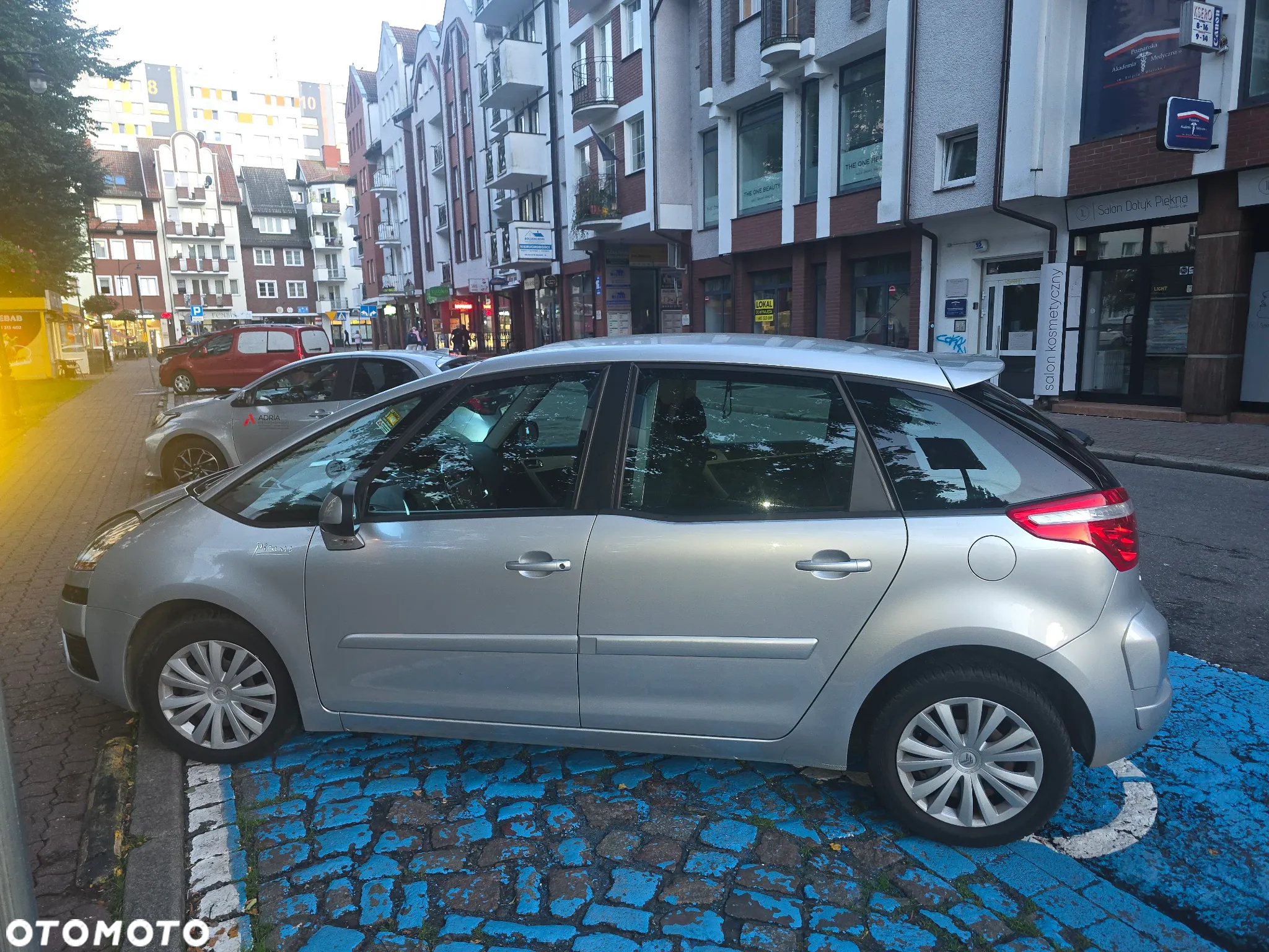 Citroën C4 Picasso 2.0 HDi Equilibre Exclusive - 2