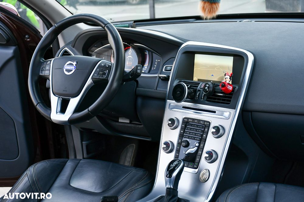 Volvo XC 60 D4 Geartronic Summum - 27