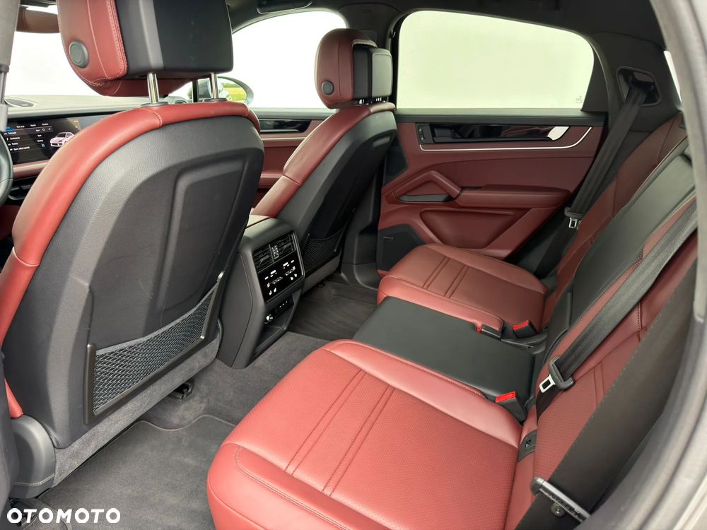 Porsche Cayenne E-Hybrid PHEV - 27