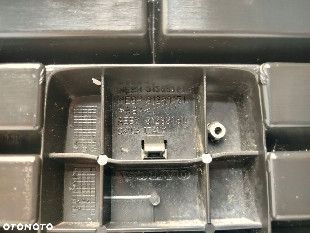 volvo v50 lift 07r- grill atrapa chłodnicy 31283150 - 6