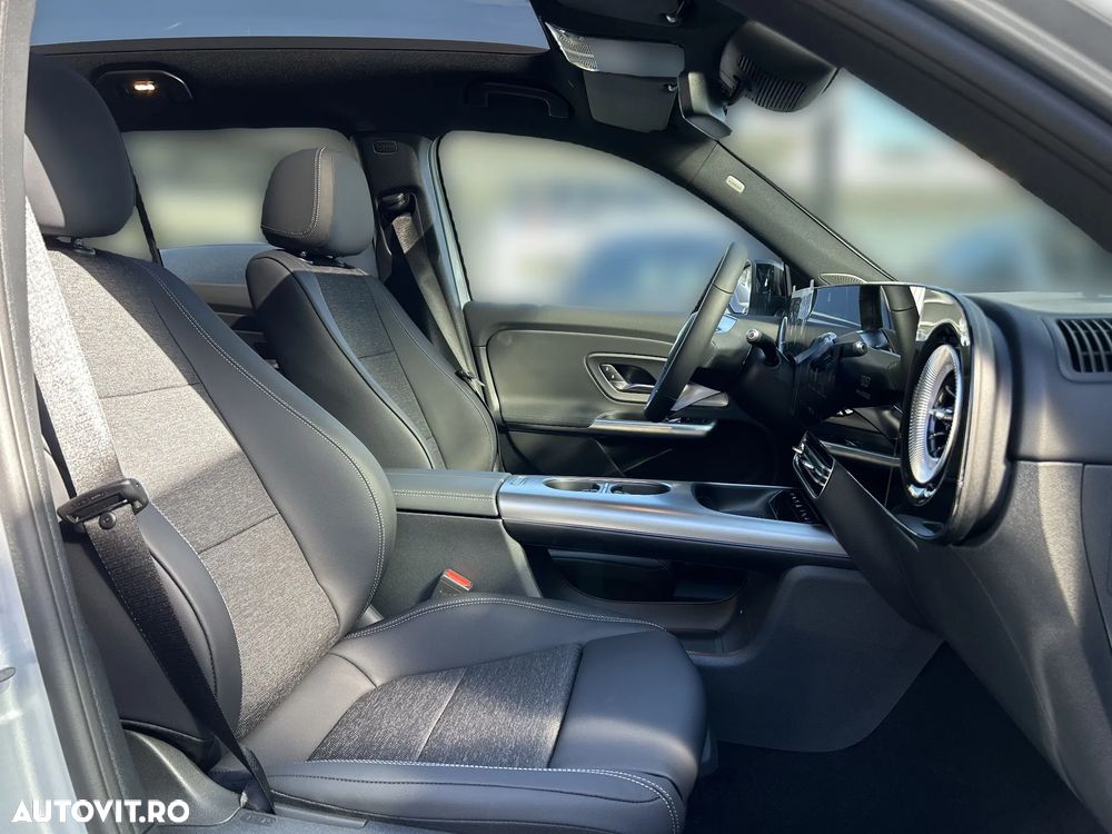 Mercedes-Benz GLB 250+ EV - 12