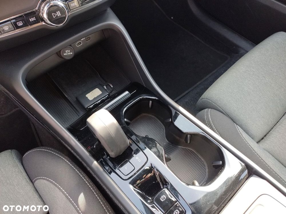Volvo XC 40 B3 Plus Dark - 15