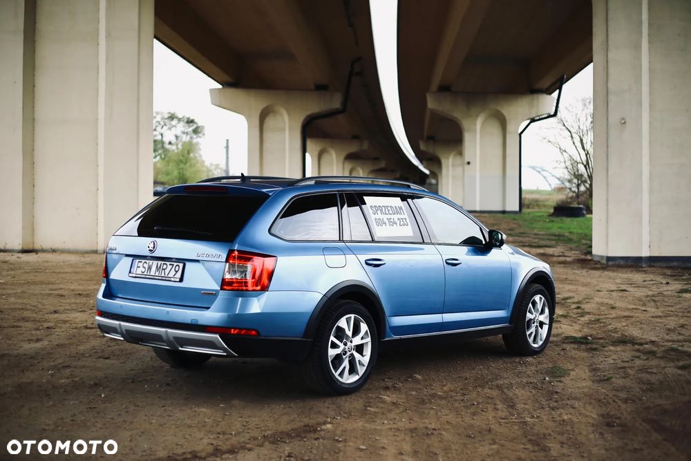 Skoda Octavia Scout 2.0 TDI 4x4 DSG - 3