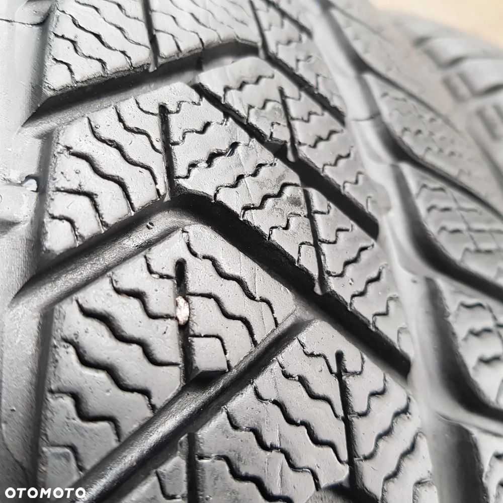 2x 245/50R18 Pirelli SottoZero 3 * RSC Data produkcji 2022 Para opon zimowych - 2