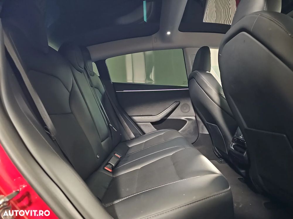 Tesla Model 3 Long Range - 13