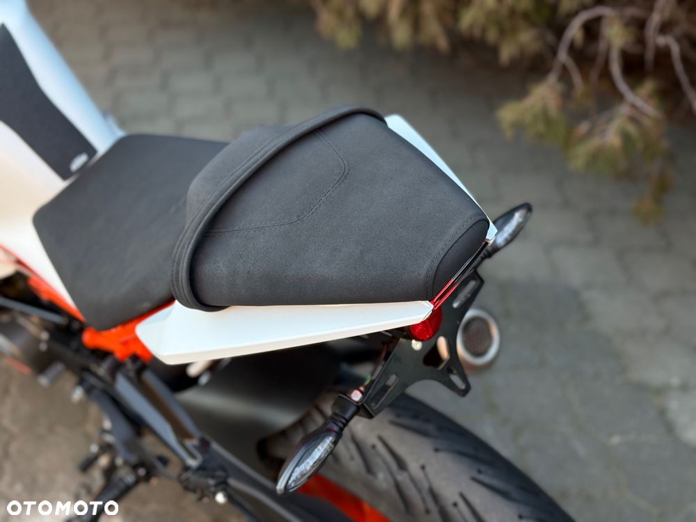 KTM RC 125 - 35