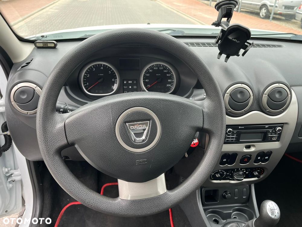 Dacia Duster 1.6 16V 105 4x2 Celebration - 16