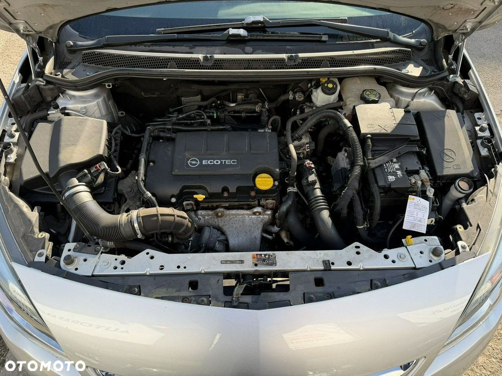 Opel Astra 1.4 T Cosmo - 31