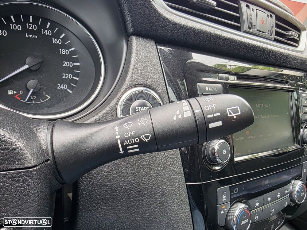Nissan Qashqai 1.5 dCi N-Connecta J18 - 21