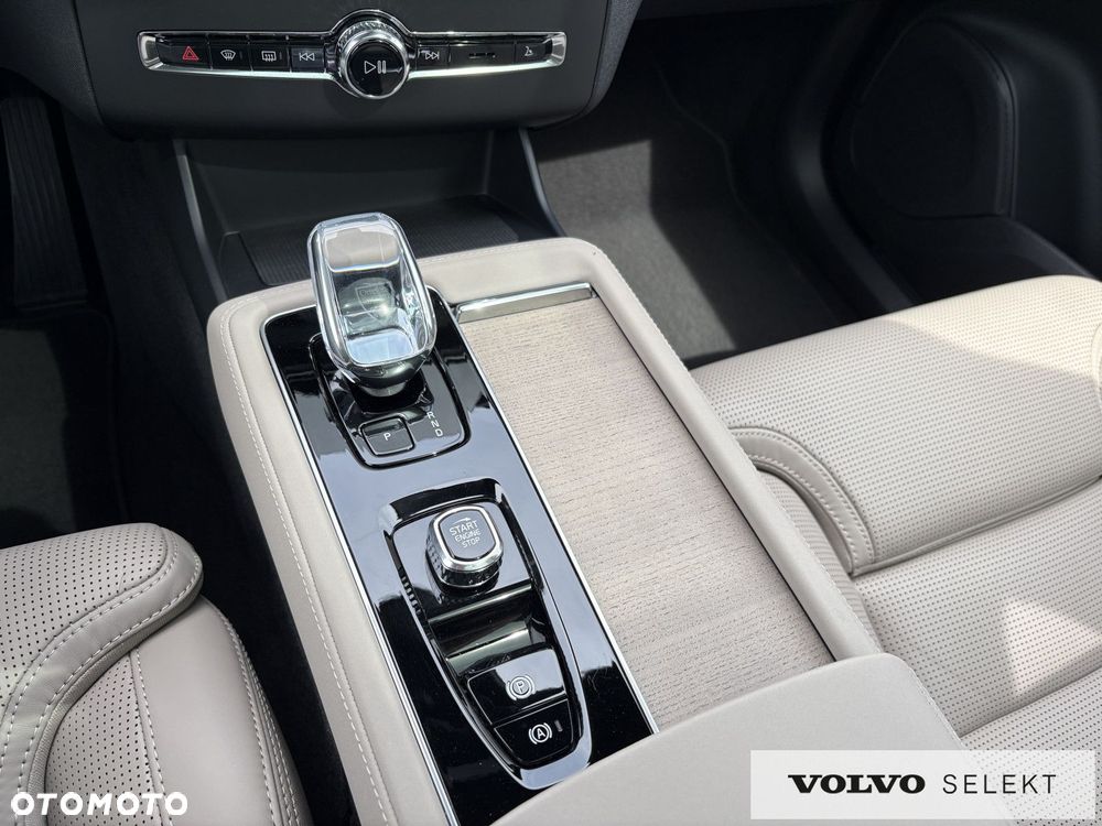 Volvo XC 90 - 17
