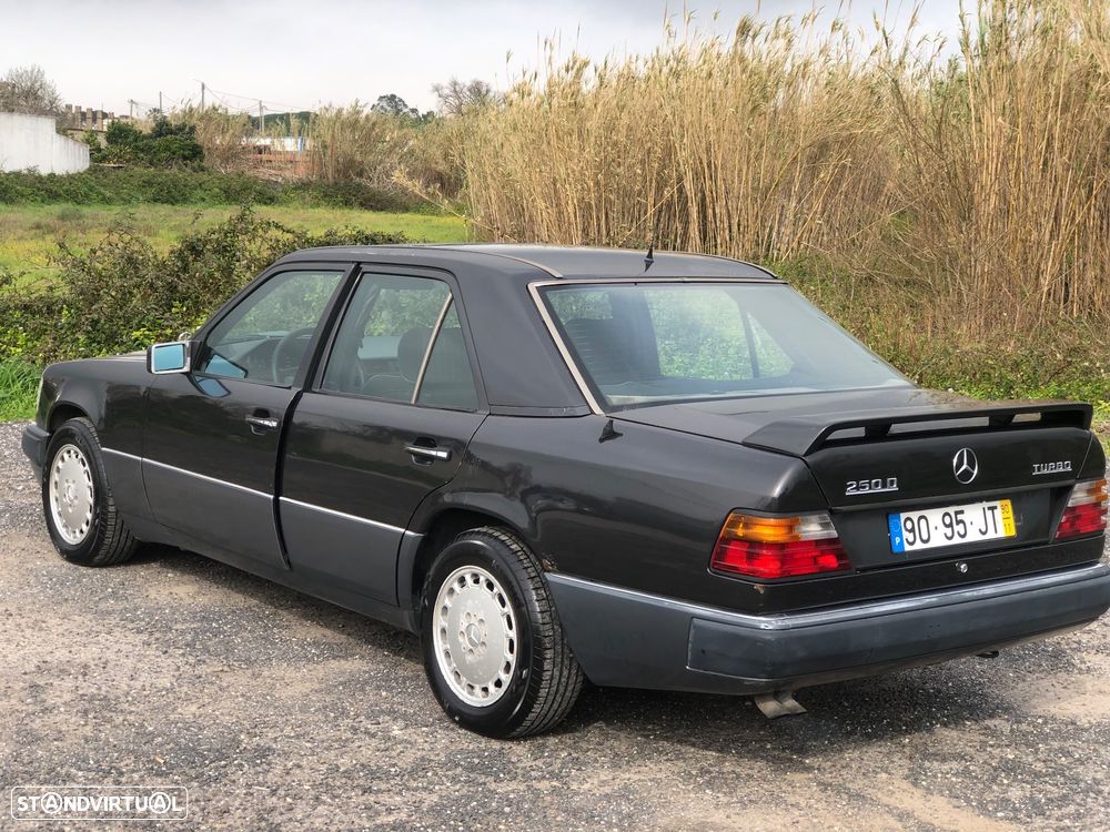 Mercedes-Benz E 250 - 11