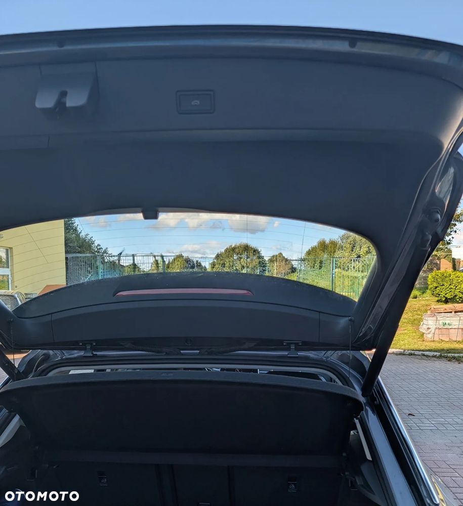 Volkswagen T-Roc 1.5 TSI Style DSG - 19
