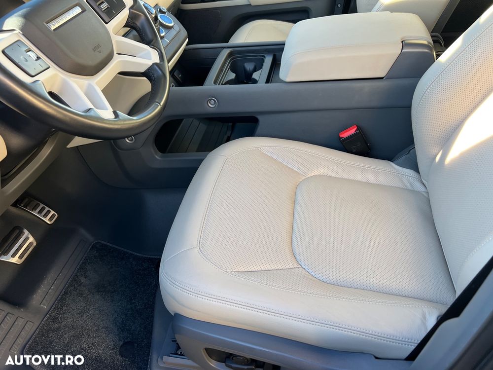 Land Rover Defender 110 3.0D 250 MHEV Hard Top X-Dynamic SE - 24