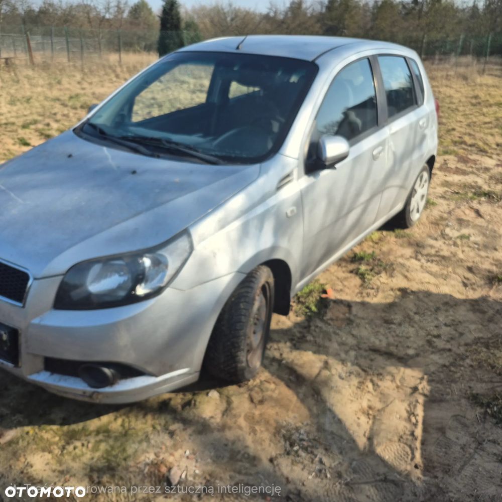 Chevrolet Aveo 1.2 16V LS - 2