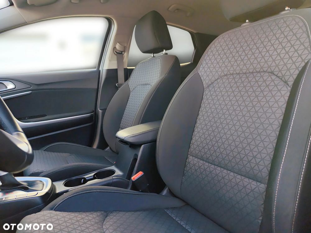 Kia XCeed 1.4 T-GDI M DCT - 11