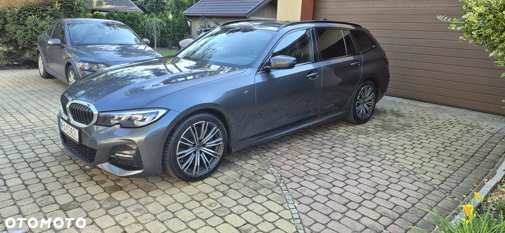 BMW Seria 3 330d xDrive - 2