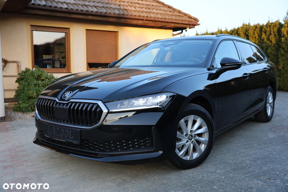 Skoda Superb 2.0 TDI SCR Essence DSG - 36