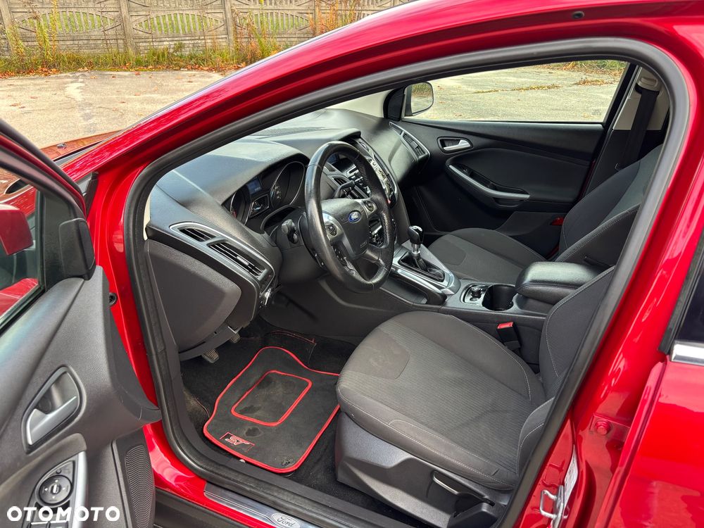 Ford Focus - 11
