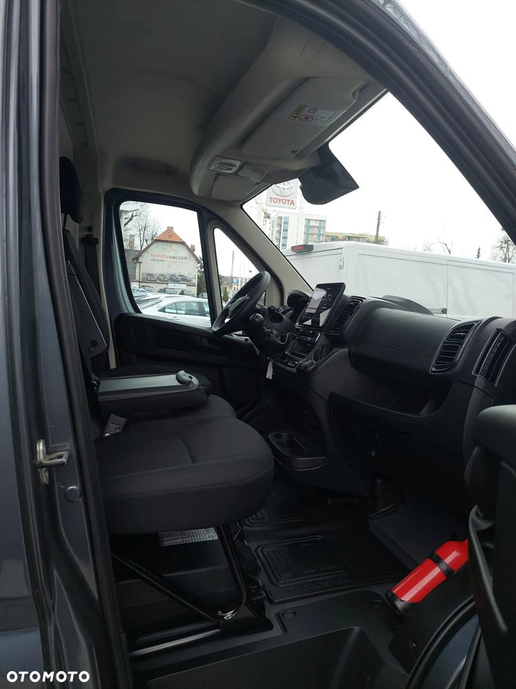 Toyota Proace MAX - 17