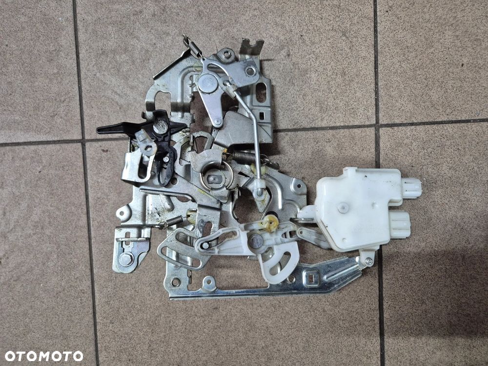 MECHANIZM ZAMKA DRZWI PRAWYCH SUWANYCH MASTER III MOVANO B  NV400 2.3 10r.+ - 2
