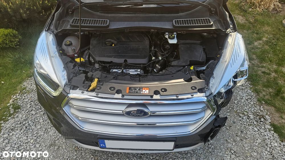 Ford Kuga 1.5 EcoBoost 2x4 Business Edition - 6