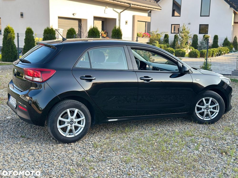 Kia Rio 1.4 L - 18