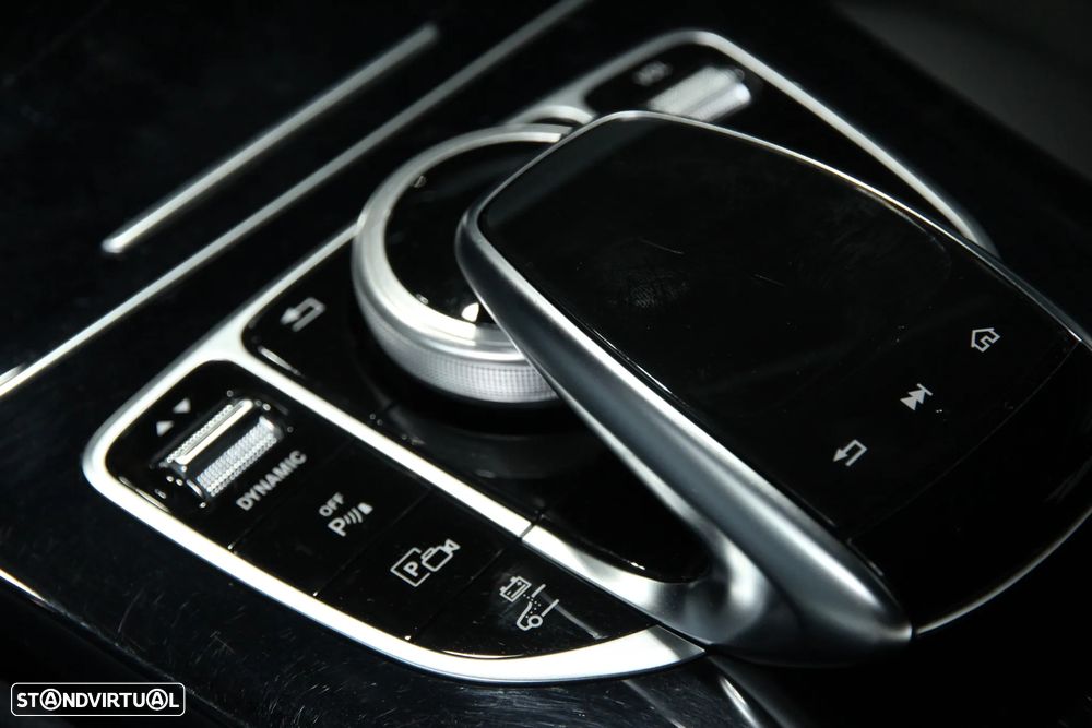 Mercedes-Benz C 300 de AMG Line - 19