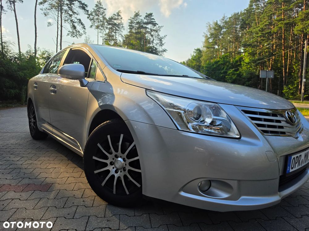 Toyota Avensis 1.8 Executive - 14