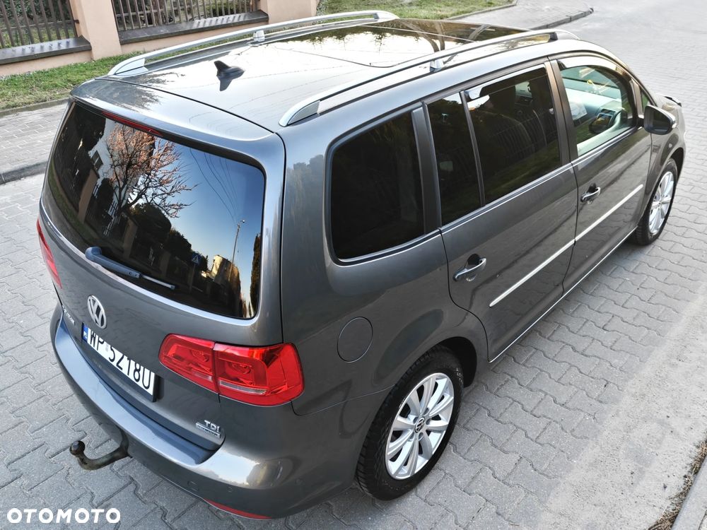 Volkswagen Touran 1.6 TDI DPF BlueMotion Technology Highline - 14