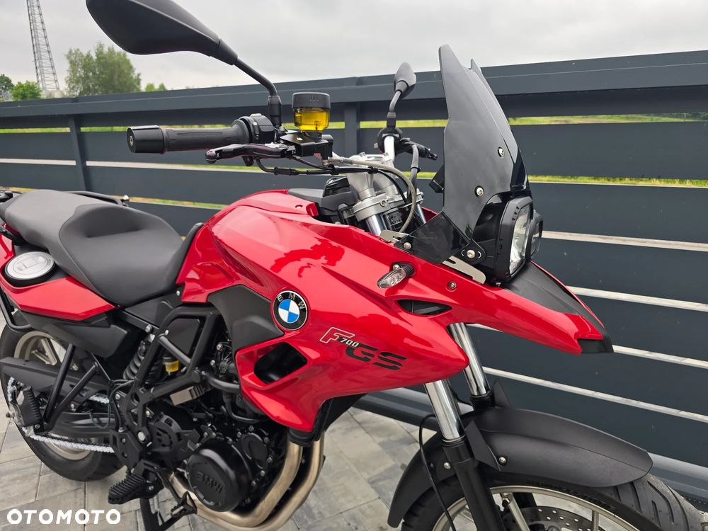 BMW F - 11