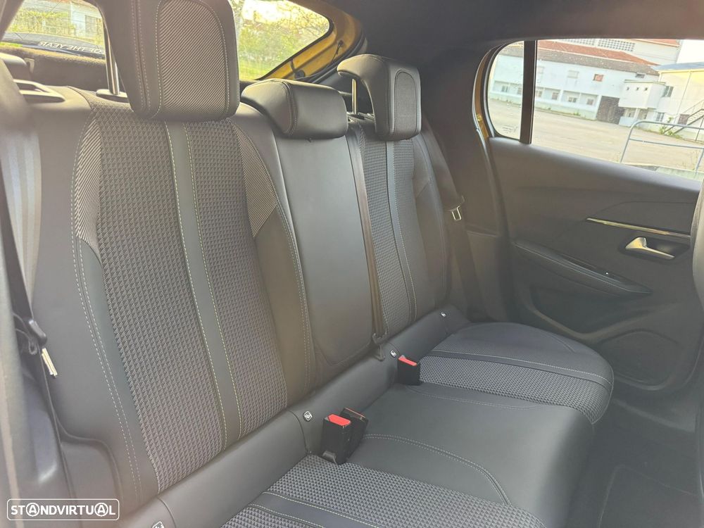 Peugeot e-208 50 kWh GT Line - 41