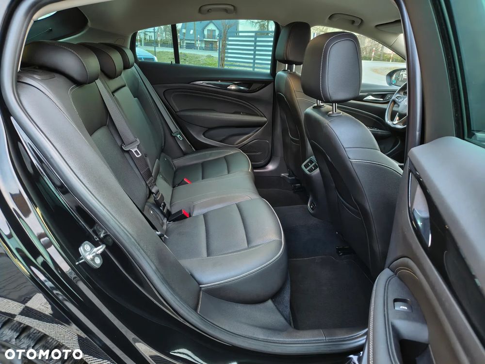 Opel Insignia 2.0 CDTI automatik Business Innovation - 40