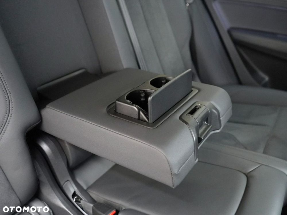 Audi Q5 Sportback - 28