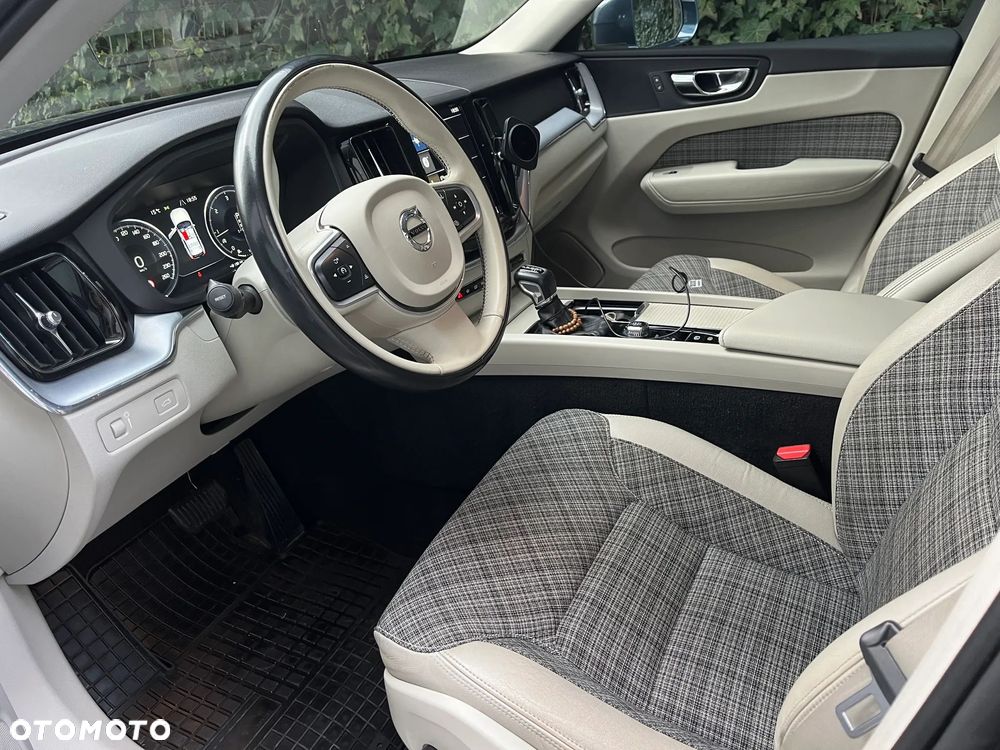 Volvo XC 60 D4 Inscription - 2
