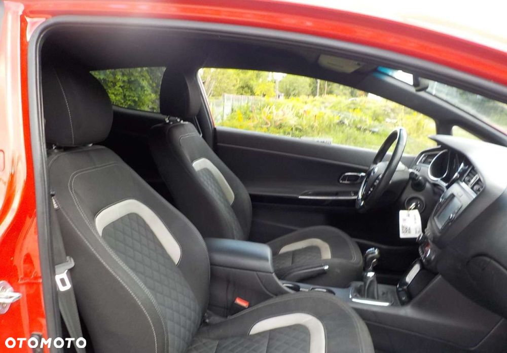 Kia Ceed - 21