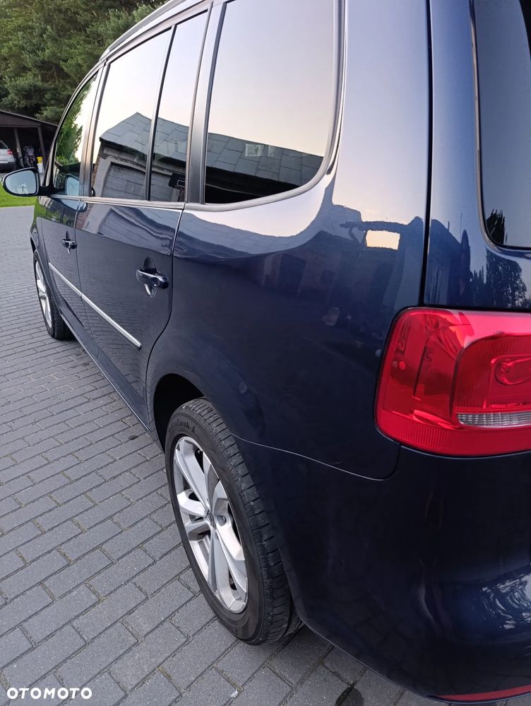 Volkswagen Touran 2.0 TDI DPF Highline DSG - 10